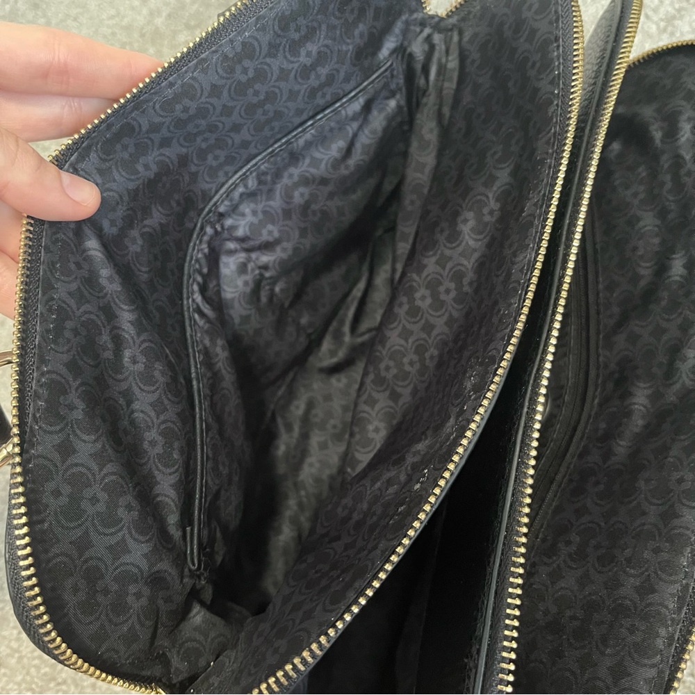 Animal print faux leather shoulder bag w/black interior - Picture 9 of 13